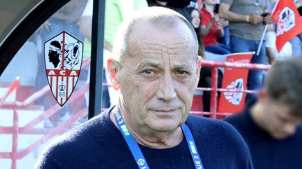 Fostul preşedinte al unui club de tradiţie din Franţa a fost asasinat când se afla la înmormântarea mamei sale!