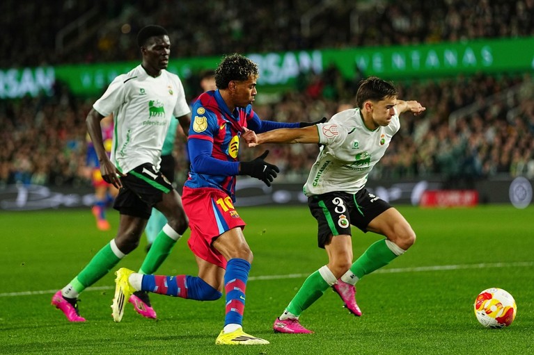 VIDEO | Racing Santander - Barcelona 0-2. Catalanii s-au chinuit serios cu liderul din eşalonul secund
