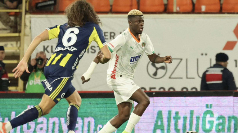 Alanyaspor a pierdut la limită cu Fenerbahce. Ianis Hagi nu a jucat din cauza unei răceli