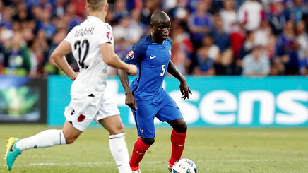 N'Golo Kante a bătut palma şi se întoarce în Europa pentru a prinde Cupa Mondială!