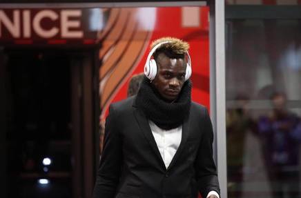 Balotelli spune că a fost ţinta insultelor rasiste la un meci din Emiratele Arabe Unite: "Ajunge!”