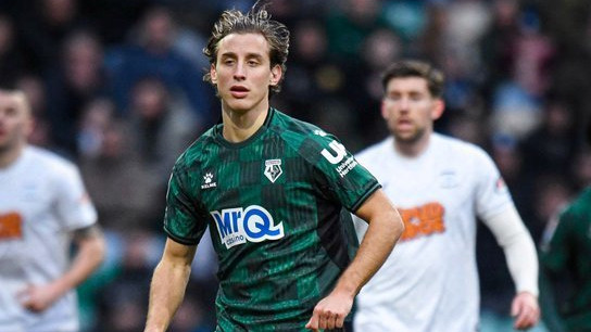 La 14 luni după ce a suferit un stop cardiac în timpul unui meci cu Fiorentina, Edoardo Bove a revenit pe teren