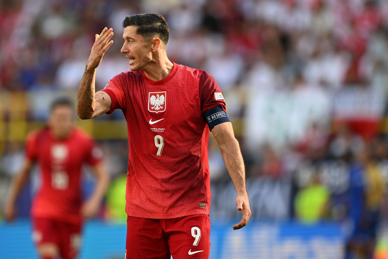 Au pus banii jos pentru Lewandowski! Echipa care îl doreşte cu insistenţă pe atacantul polonez