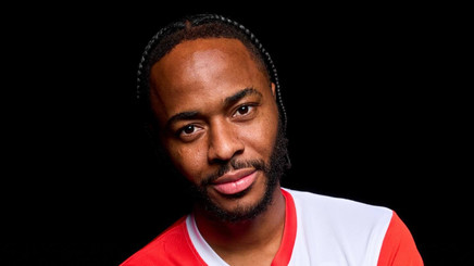 Raheem Sterling nu are încă permisul de muncă, astfel că noul jucător de la Feyenoord nu se va antrena în Olanda