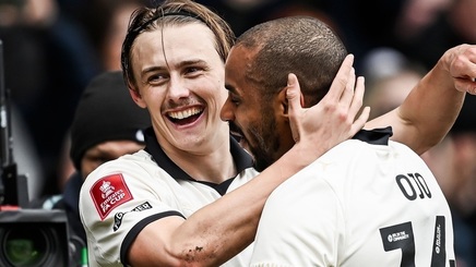 Surpriză mare produsă în Cupa Angliei de Port Vale, formaţie ce joacă în liga a treia