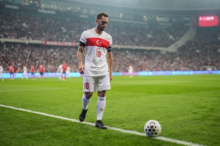 Decizie finală cu privire la Hakan Calhanoglu. Starul Turciei, în pericol să rateze barajul cu România
