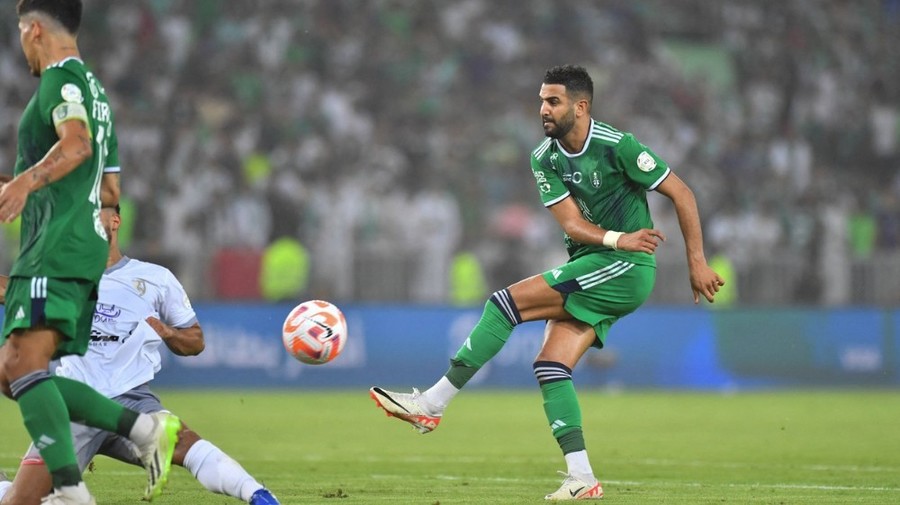 Cadoul extraordinar al lui Mahrez pentru coechipierii săi de la Al-Ahli după câştigarea Ligii Campionilor Asiei
