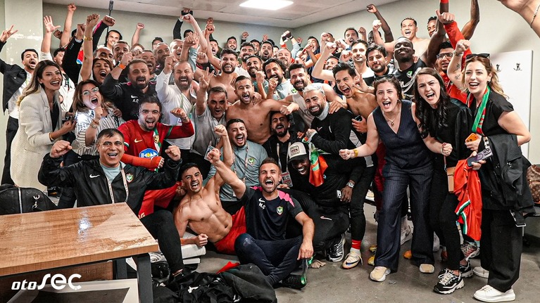 Un club kurd a promovat în premieră în prima ligă din Turcia. Jucătorii, felicitaţi de Erdogan