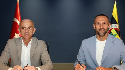 Vedat Muriqi revine la Fenerbahce după şase ani