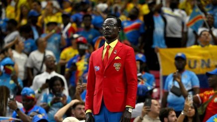 Cupa Mondială 2026: A lipsit la meciul cu Portugalia, dar „Lumumba Vea”, suporterul vedetă al RD Congo, a fost prezent la partida cu Columbia-VIDEO