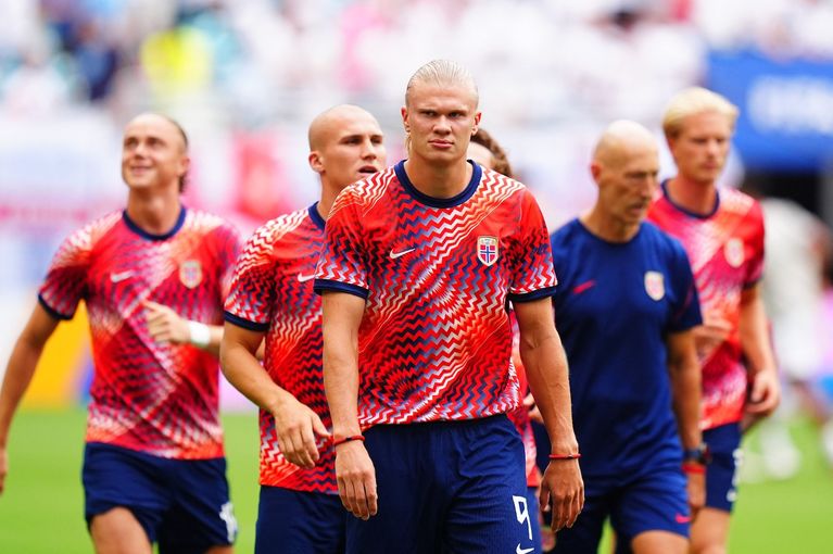 Tatăl lui Erling Haaland a răbufnit după Norvegia - Anglia: ”Astăzi a câştigat arbitrul”