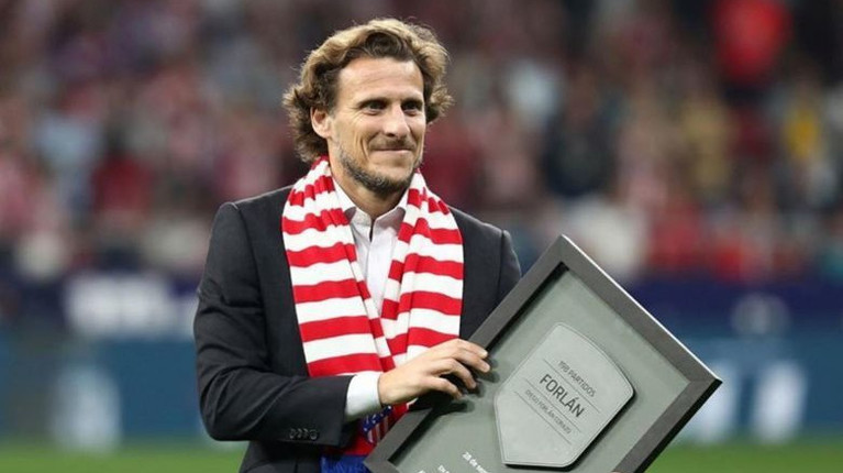Diego Forlan a dat lovitura! Ia locul unui antrenor cu experienţă şi devine selecţioner