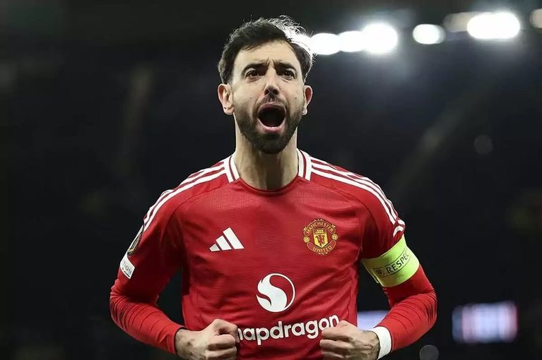 Bruno Fernandes a fost ales jucătorul sezonului

