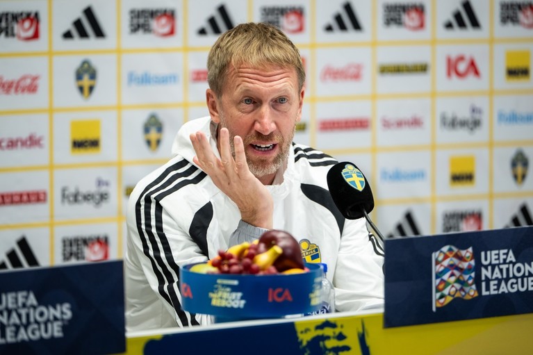 Graham Potter, selecţionerul Sudiei, îngrijorat cu privire la un fotbalist român pe care l-a antrenat. ”Eram foarte îngrijoraţi legat de carierea lui”