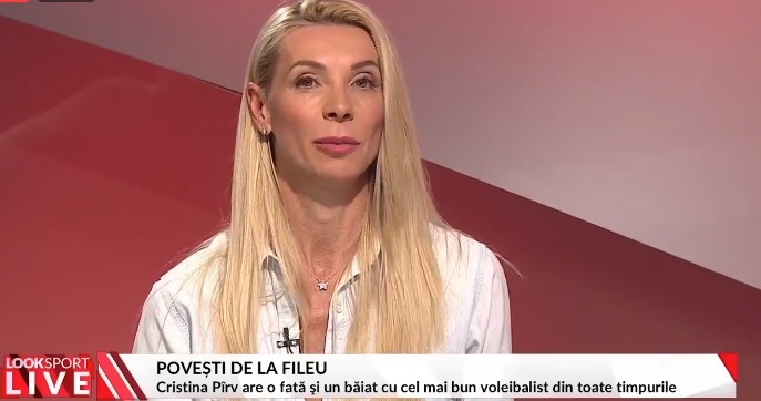 VIDEO | Cristina Pîrv a mers la Pele cu o sticlă de...palincă! Ce reacţie a primit şi motivul pentru care puţini oameni au autograful legendei braziliene: "Iau zece din 100.000 de oameni"