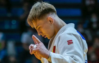 Judoka Adrian Şulcă a cucerit medalia de aur la Campionatele Mondiale de juniori de la Olbia
