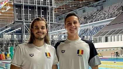 Robert Glinţă şi David Popovici, în semifinale la 100 m liber, la europenele de nataţie în bazin scurt. Ambii au stabilit recorduri naţionale