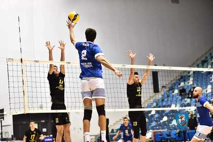 SCMU Craiova, victorie fără probleme cu Ştiinţa Bucureşti, în sferturile de finală ale Cupei României la volei masculin