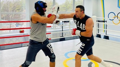 Vitali Klitschko face pregătire militară cu rezerviştii ucraineni. Campionul, afirmaţie puternică: ”Putin este o cangrenă pentru Europa”
