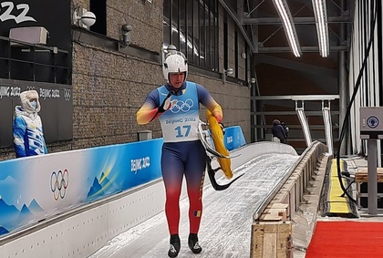 Valentin Creţu s-a răsturnat în a treia manşă a probei de sanie de la JO de iarnă 
