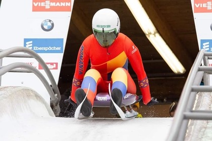 Raluca Strămăturaru s-a răsturnat cu sania în virajul 13 din manşa 3 şi nu a terminat cursa olimpica