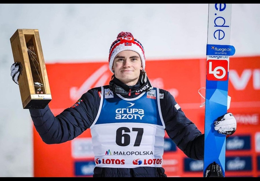 Marius Lindvik îl învinge pe Ryoyu Kobayashi şi obţine aurul olimpic la sărituri cu schiurile, pe trambulina normală