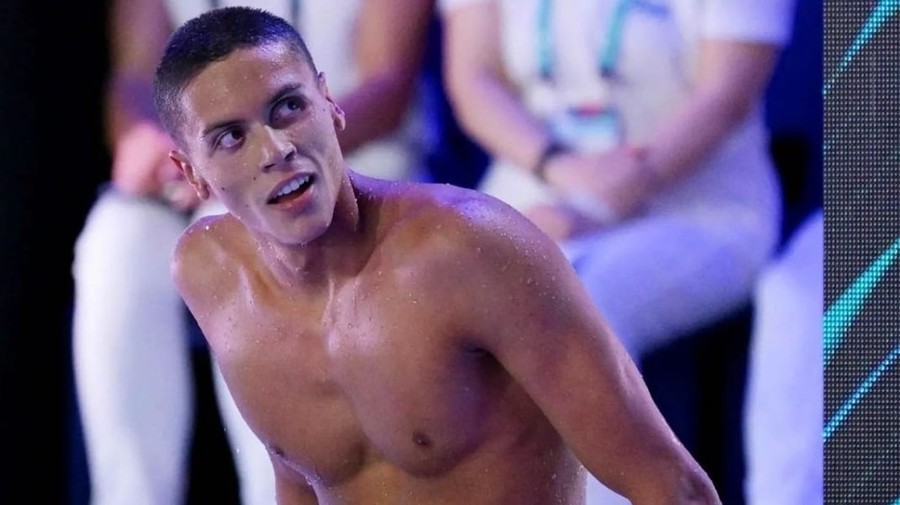 David Popovici concurează vineri la 100 m liber, la CE de nataţie. România e reprezentată de 11 sportivi la competiţia de la Roma
