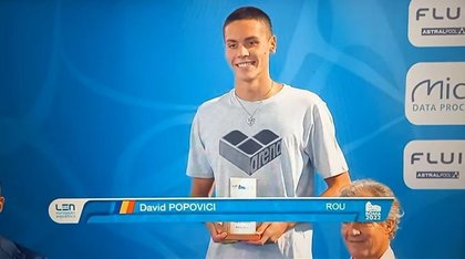 David Popovici, desemnat cel mai bun sportiv în probele masculine, la CE de Nataţie