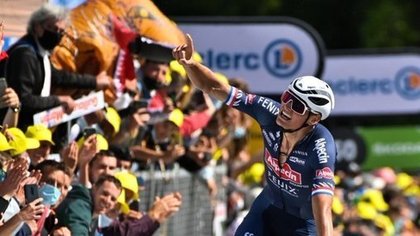 Ciclistul Mathieu van der Poel, amendat cu 1.500 de dolari australieni, după ce a agresat două adolescente la Sydney
