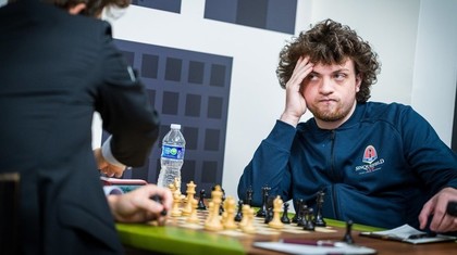 Hans Niemann îl dă în judecată pe Magnus Carlsen şi cere despăgubiri de cel puţin 100 de milioane de dolari. Americanul a intentat proces împotriva celor care l-au acuzat că a trişat