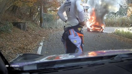 VIDEO | Maşina Hyundai pilotată de Dani Sordo a luat foc la Raliul Japoniei. Vehiculul este distrus