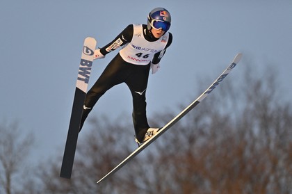 Ryoyu Kobayashi a câştigat prima sa etapa stagională în Cupa Mondială de Sărituri cu Schiurile