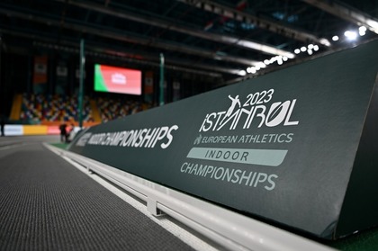 Alina Rotaru s-a calificat în finală la săritura în lungime. Florentina Iuşco a ratat la CE de sală de la Istanbul
