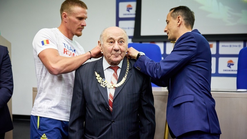 Leon Rotman a primit Colanul de Aur al COSR. Au primit distincţii şi Doina Sava şi Ioan Dospinescu