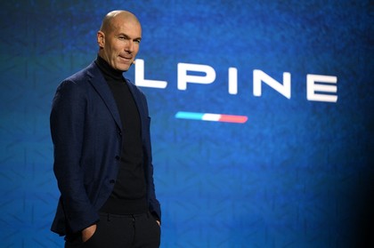 NEWS ALERT ǀ Ofertă de 150 de milioane de euro pentru Zinedine Zidane!