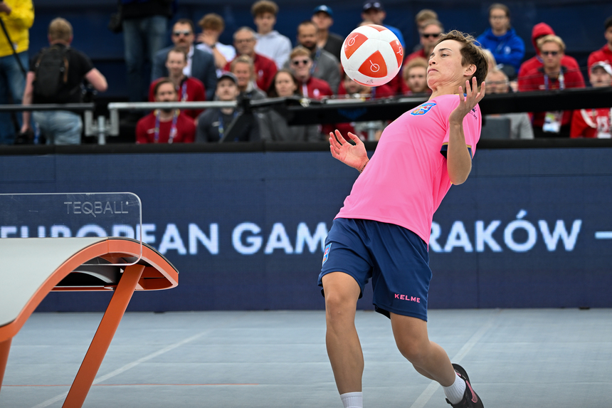 Sportivii români, în două finale pentru aur la teqball 