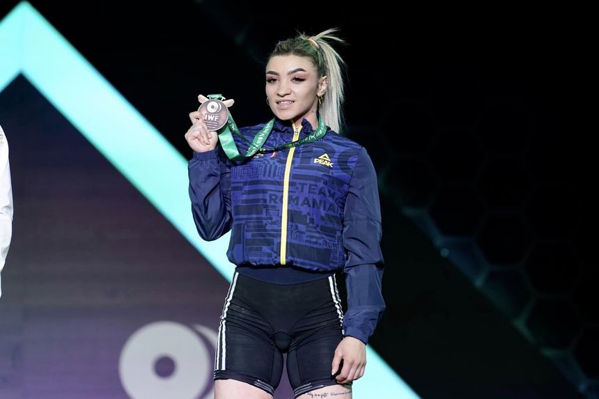 Mihaela Cambei, medaliată cu bronz la CM de haltere