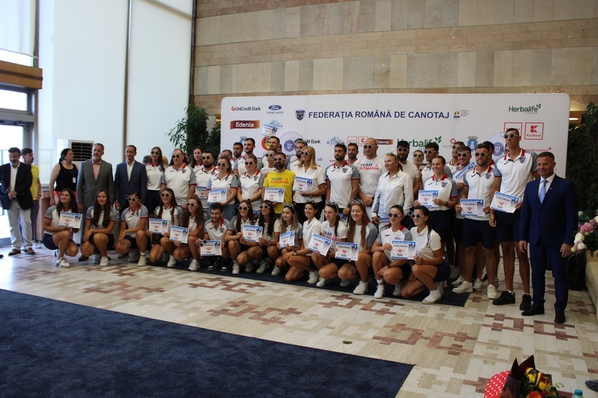 Elisabeta Lipă, la revenirea lotului de canotaj de la CM: ”Canotajul este un model pentru sportul românesc”