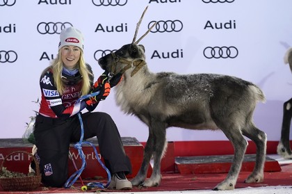 Mikaela Shiffrin profită de abandonul câştigătoarei primei manşe şi triumfă în slalomul de la Levi