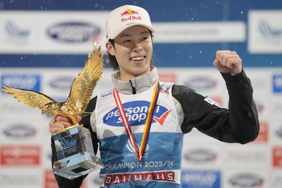 Ryouyu Kobayashi, primul săritor din acest mileniu care câştigă Turneul celor 4 Trambuline fără victorie de etapă