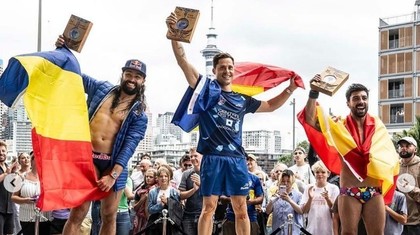 Constantin Popovici şi Cătălin Preda, pe primele două poziţii în circuitul mondial Red Bull Cliff Diving