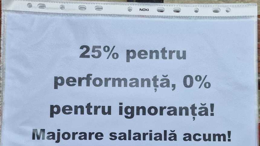 Proteste pe o perioadă nedeterminată în Sport şi Tineret. SNST solicită Guvernului majorarea salariilor

