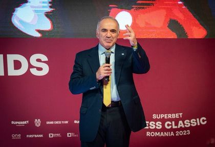 Garry Kasparov: “Doar 30 de minute dacă stai în sală cu şahiştii care joacă şi te simţi ca şi cum ai fi într-un templu” 