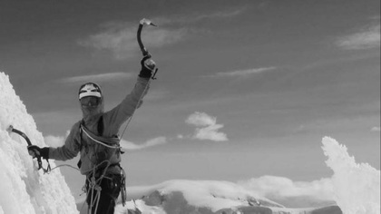 Un alpinist slovac a murit după o ascensiune istorică în Nepal. El a căzut într-o crevasă la coborâre