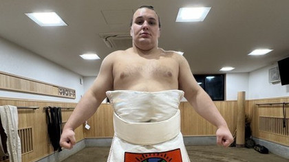 Refugiatul ucrainean Danilo Yavhusişin luptă pentru a deveni primul mare campion la sumo provenit din Europa