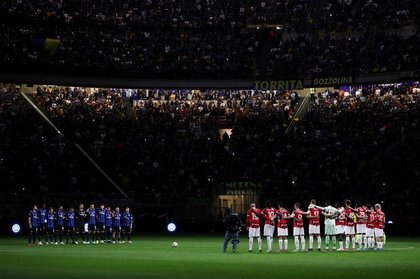 Moment de reculegere în memoria Sanctităţii Sale Papa Francisc la toate meciurile din România