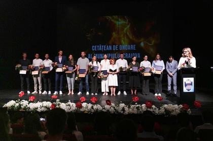 Canotaj | 14 multipli medaliaţi olimpici şi mondiali au primit titlul de ”Cetăţean de Onoare” al Municipiului Craiova
