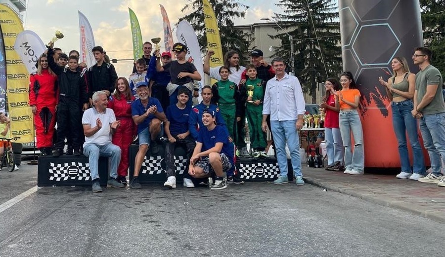 Creştem Piloţi! Cel mai nou eveniment de educaţie rutieră şi promovare a motorsportului românesc dedicat copiilor şi adulţilor

