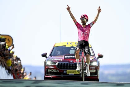 Turul Franţei: Healy a câştigat etapa a şasea. Van der Poel a recuperat tricoul galben la o diferenţă de o secundă