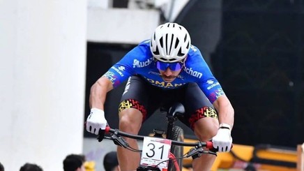 Ede Molnar, locul 2 la proba de XCC din cadrul Cupei Mondiale de Mountain Bike Eliminator